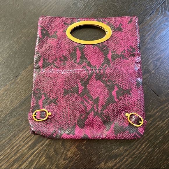 Wild Rose Purple Snakeskin Faux Leather Clutch - Picture 2 of 3
